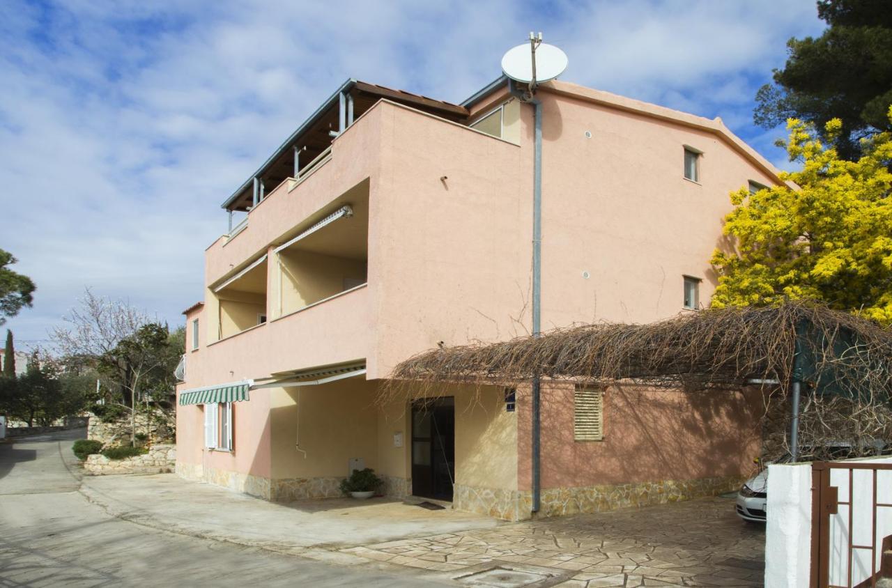 Apartments By The Sea Mavarstica, Ciovo - 12696 Trogir Exterior foto